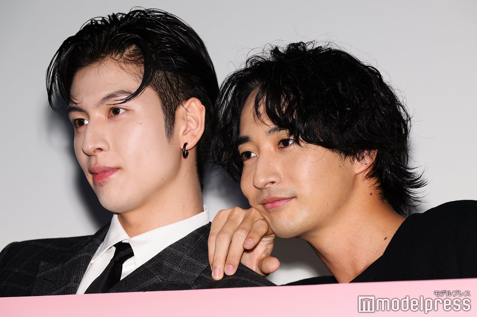 長谷川慎、古屋呂敏（C）モデルプレス