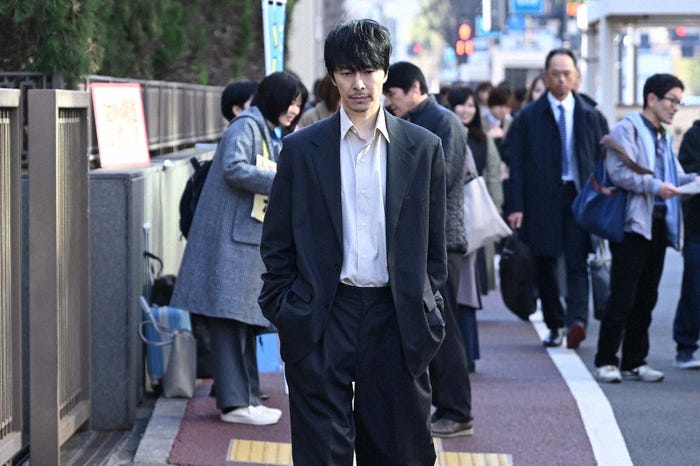 長谷川博己「アンチヒーロー」第1話より(C)TBS