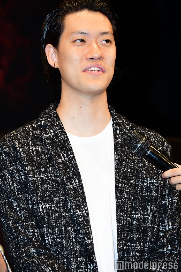 粗品(C)モデルプレス