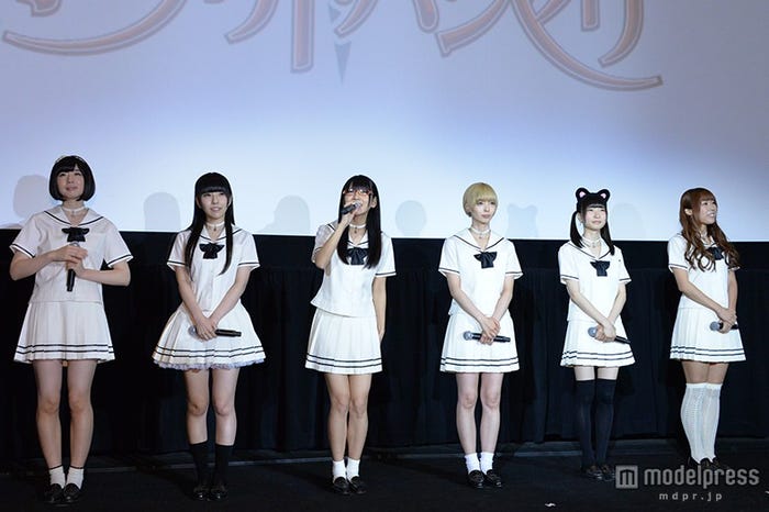 (左から)夢眠ねむ、相沢梨紗、古川未鈴、最上もが、藤咲彩音、成瀬瑛美