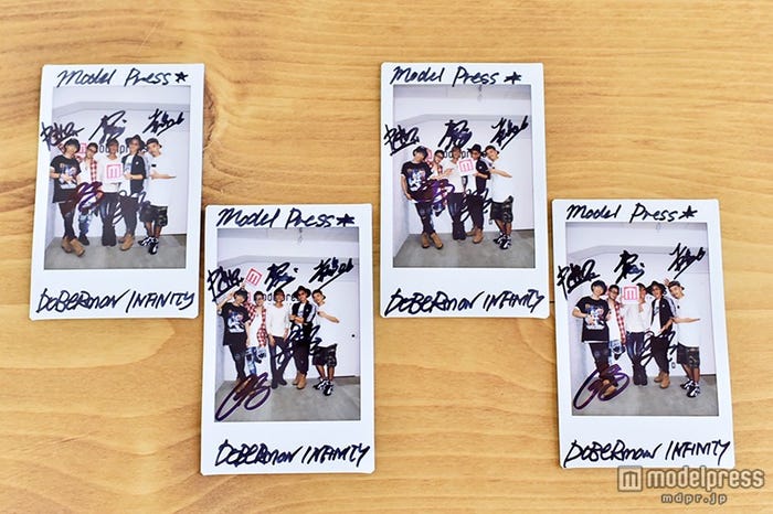 DOBERMAN INFINITY 直筆サイン入りチェキ(4名)プレゼント