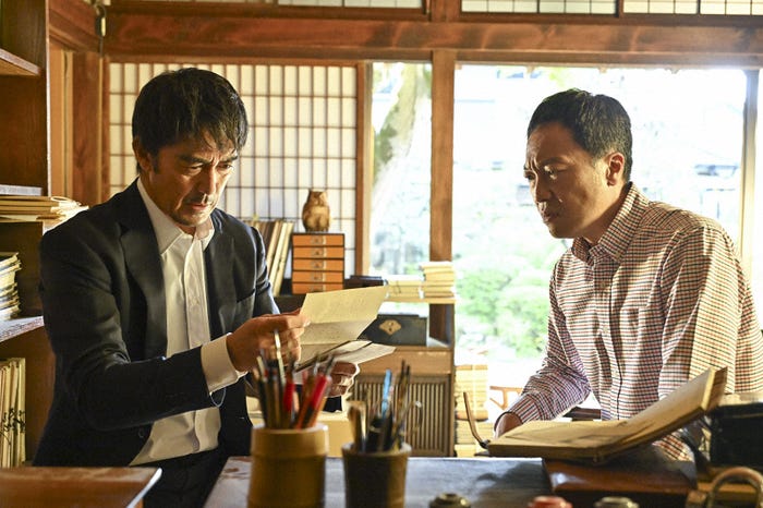 阿部寛、音尾琢真「キャスター」第9話(C)TBS