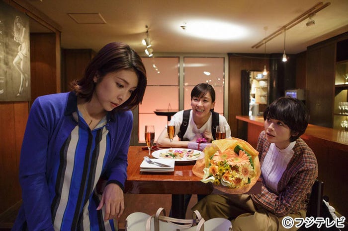 「かもしれない女優たち」に出演する(左より)竹内結子、水川あさみ、真木よう子(C)フジテレビ