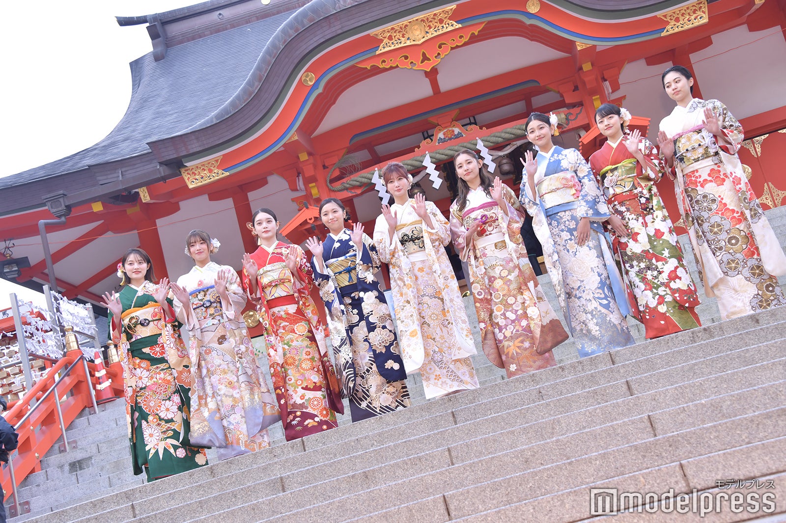 （左から）福山絢水、古田愛理、高石あかり、大原優乃、生見愛瑠、浅川梨奈、花音、上坂樹里、平美乃理（C）モデルプレス