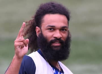 ロッテ カスティーヨ「11」、ジャクソン「42」、ロング「73」新外国人選手背番号決定