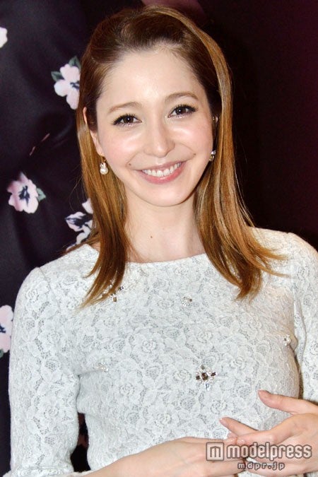 藤井リナ、今後の活動について言及 ファンと笑顔で交流