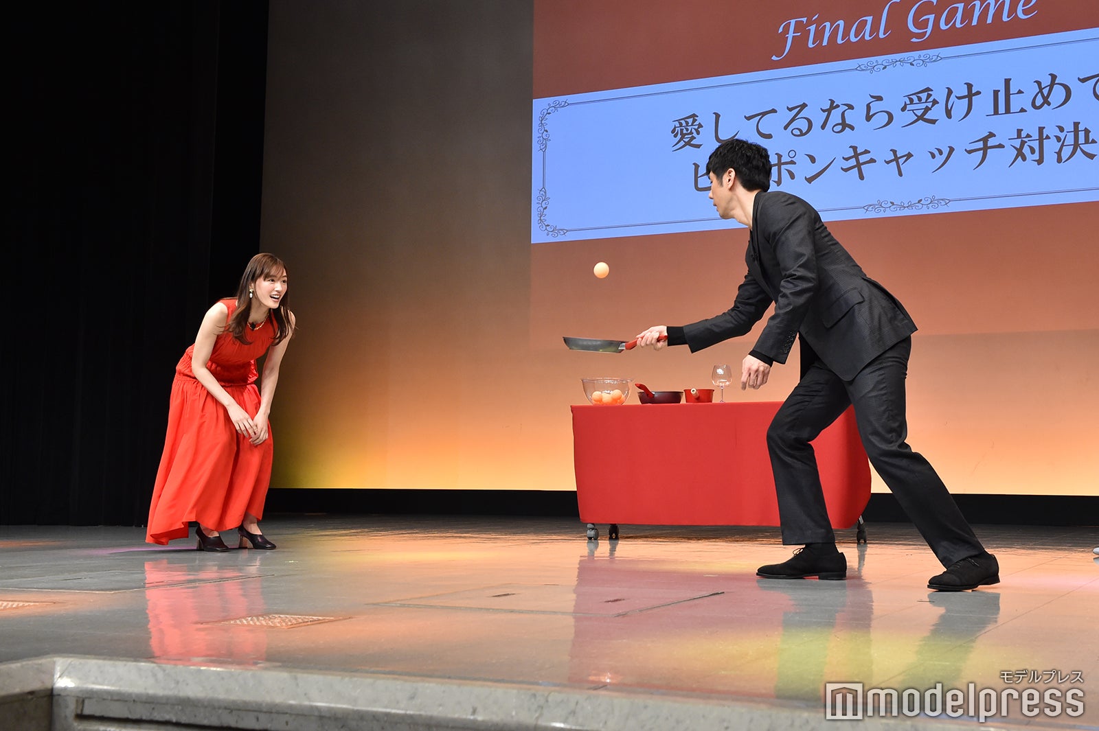 綾瀬はるか、西島秀俊（C）モデルプレス