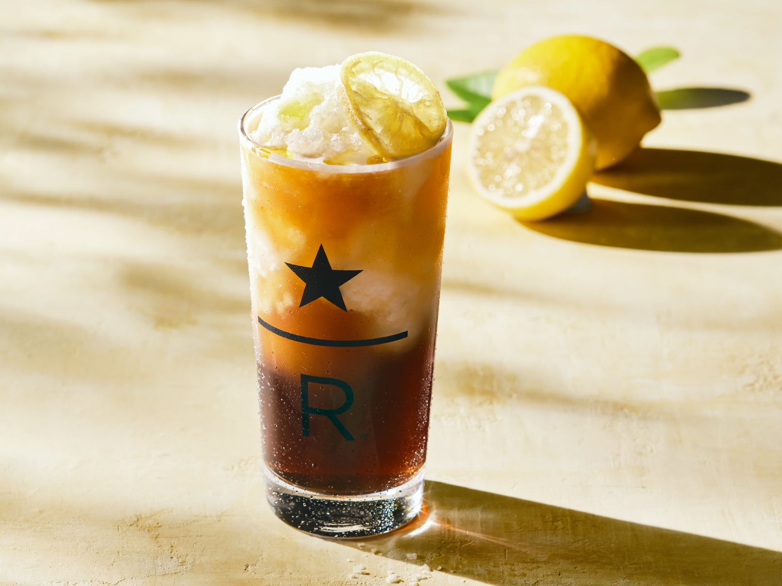 スタバリザーブカフェ、レモン×コーヒーが爽快な新作ビバレッジ コルネッティの“サマーディップ”も提案