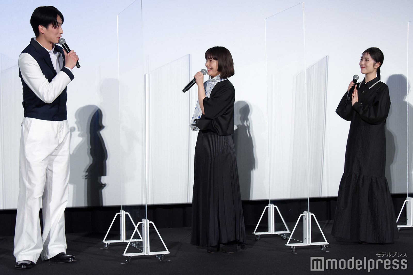 杉野遥亮、岸井ゆきの、浜辺美波