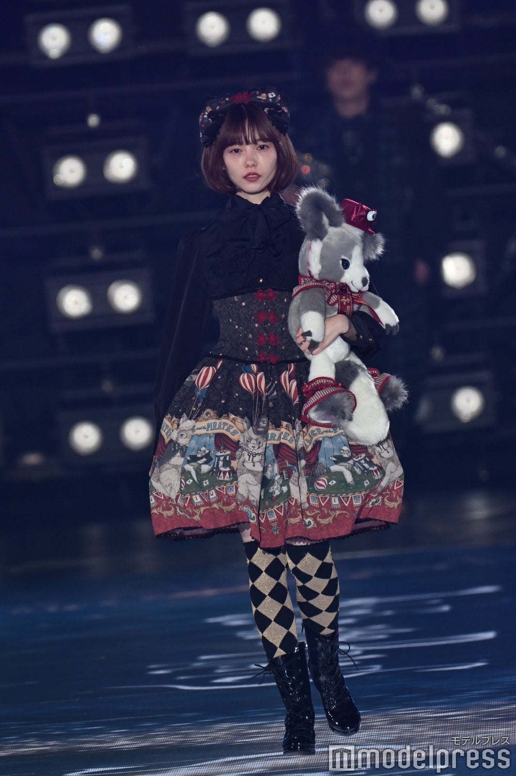 （C）モデルプレス