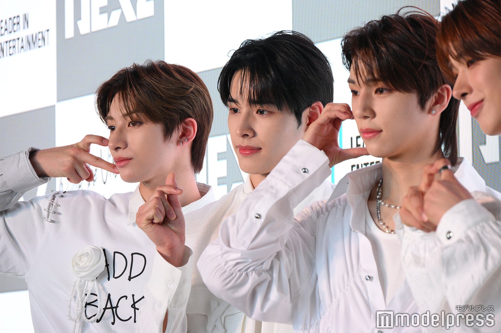 NEXZ／（左から）YU（ユウ）、HARU（ハル）、SO GEON（ソ ゴン）（C）モデルプレス