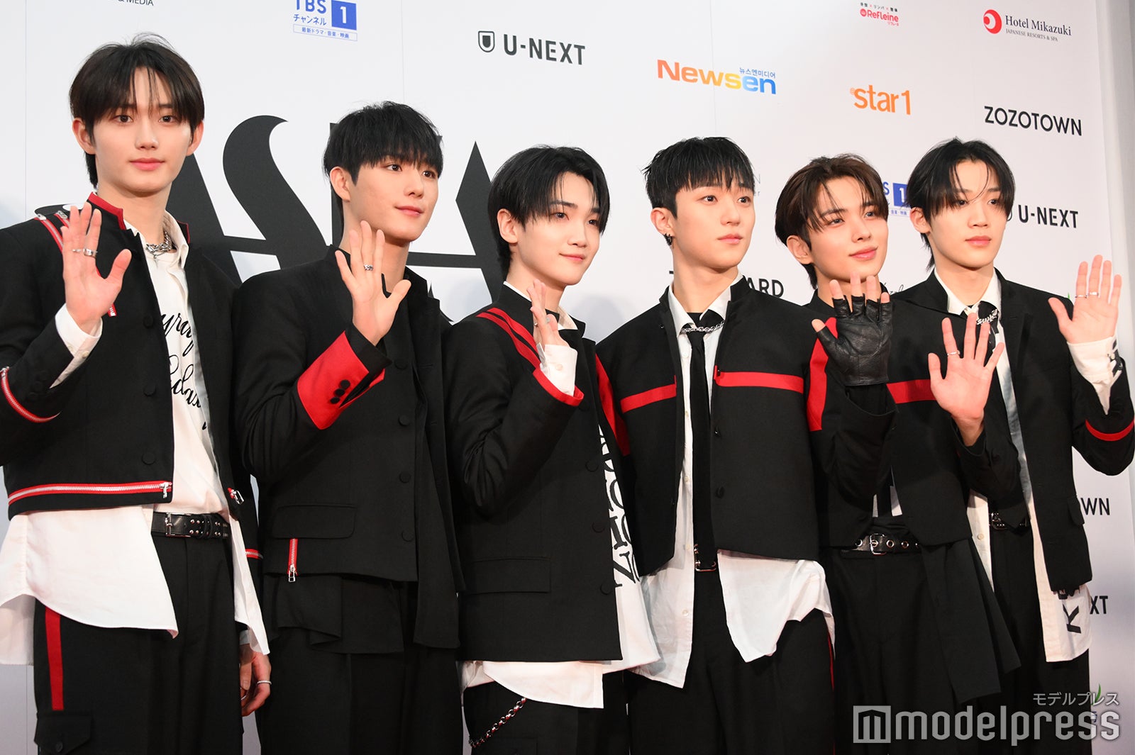 ATBO／（左から）ウォン・ビン、チョン・スンファン、キム・ヨンギュ、ペ・ヒョンジュン、リュ・ジュンミン、オ・ジュンソク（C）モデルプレス