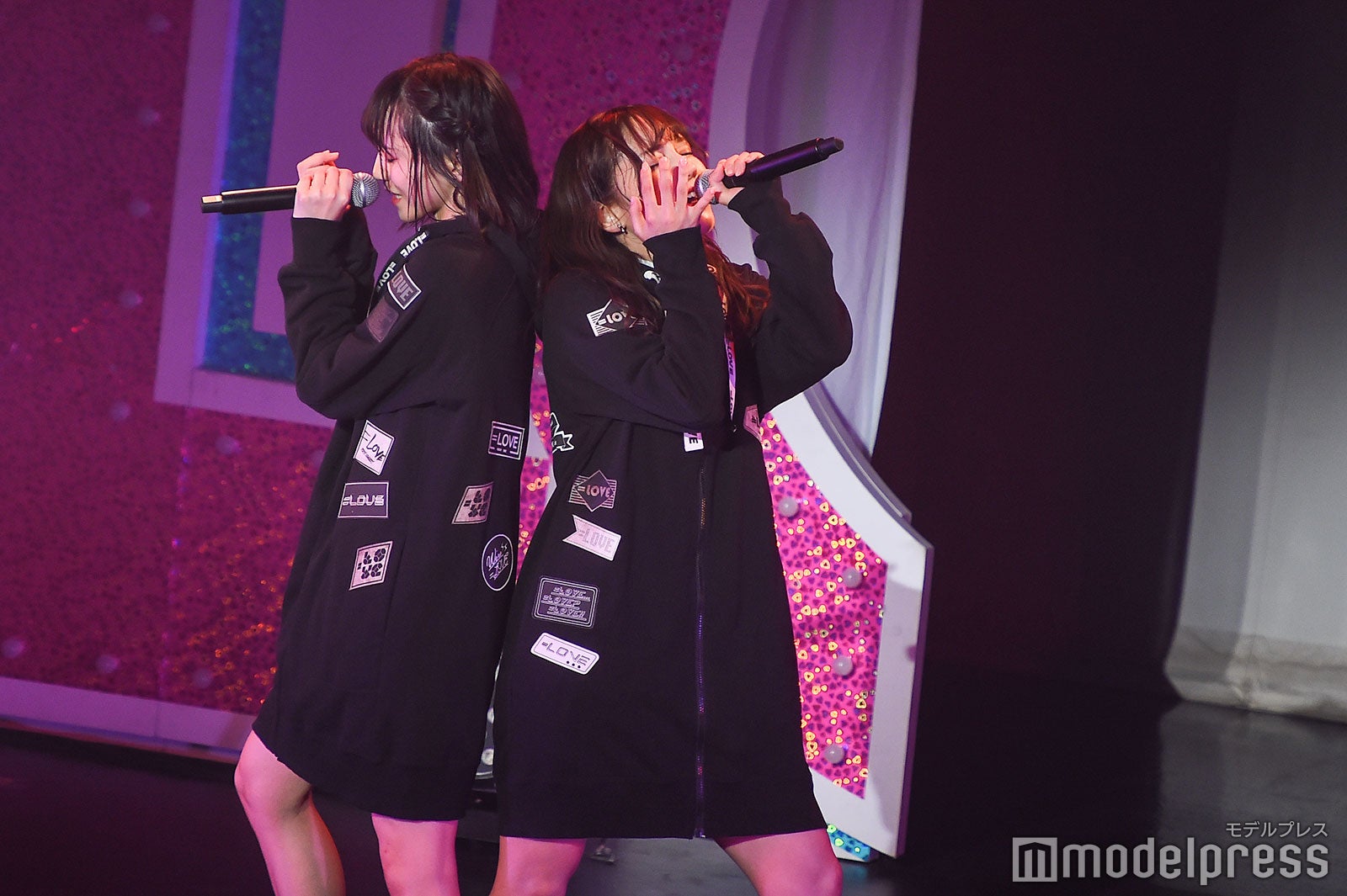 野口衣織、諸橋沙夏／＝LOVEファーストツアー「今、この船に乗れ！」東京公演 （C）モデルプレス