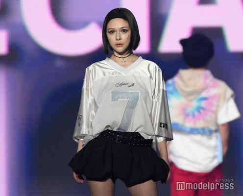 村重杏奈、色白美脚際立つ スポーツMIXスタイルが可愛い【KCON JAPAN 2024×TGC】