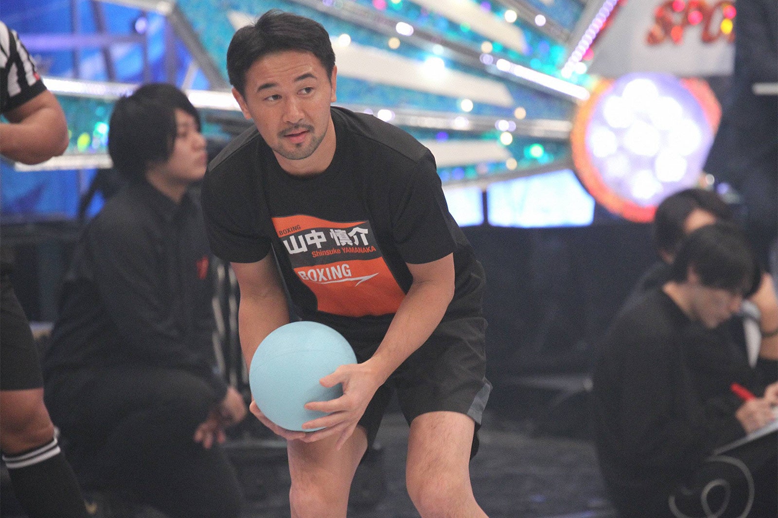 アルティメットドッジボールに挑戦する山中慎介（C）フジテレビ