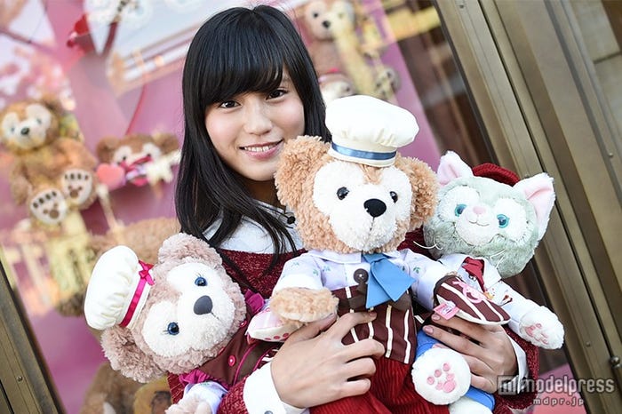コスチュームセットはそれぞれ¥4300※ぬいぐるみ(S)は別売り/モデル:矢内美麻理