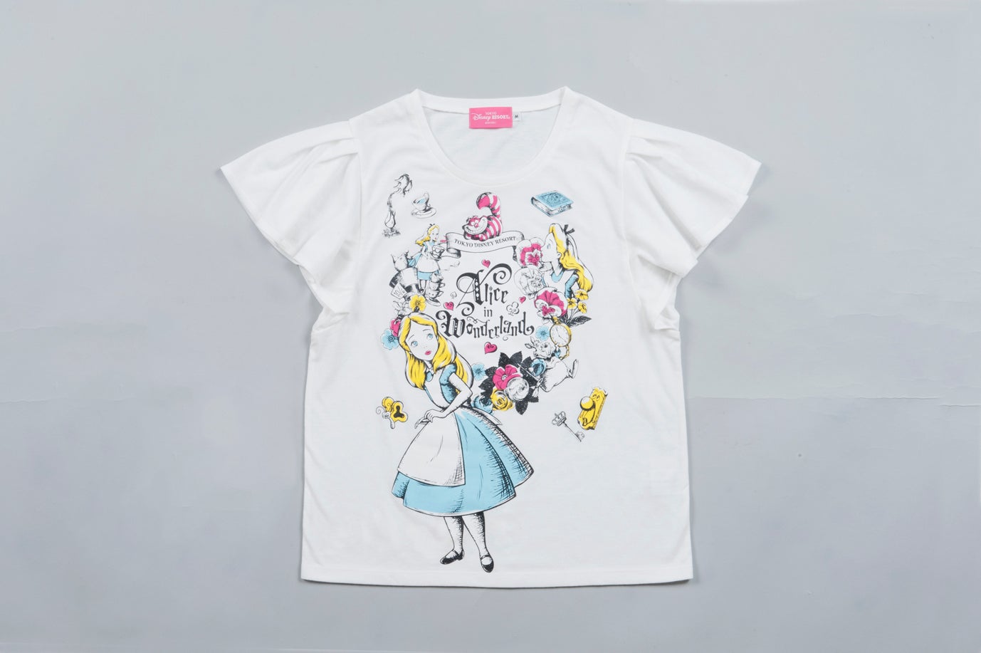 カットソーレディースM、L　各￥2,900（C）Disney