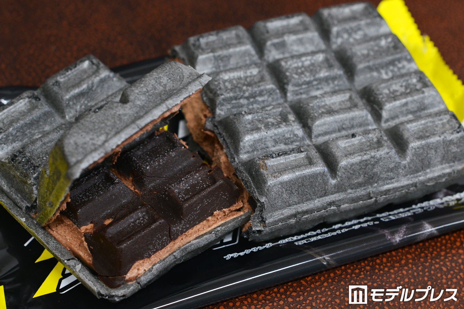 ブラックサンダーチョコモナカ（C）モデルプレス