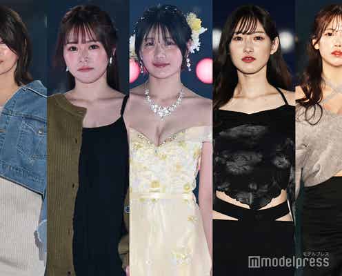 人気ホステスの椿ここ・檀れん・あまのえま・藍沢つかさ・南柚子、抜群のスタイルで観客の視線集める