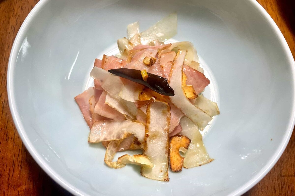 大根の皮ペペロンチーノ