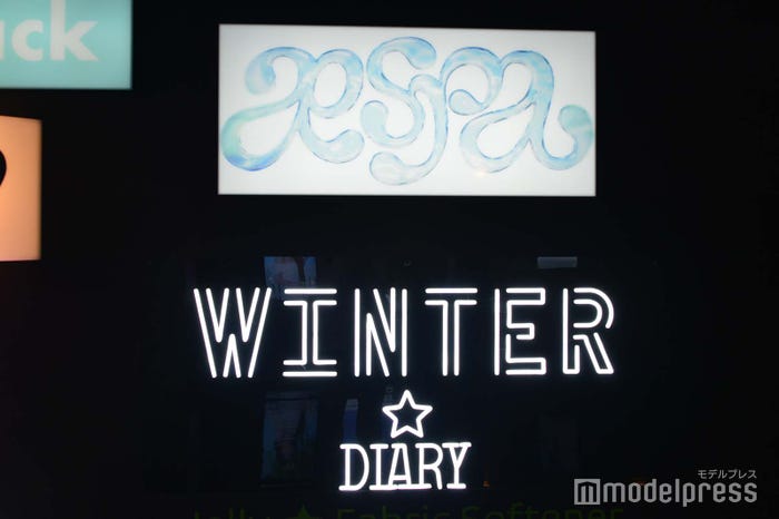 「#potd #aespa in Tokyo」内観(C)モデルプレス