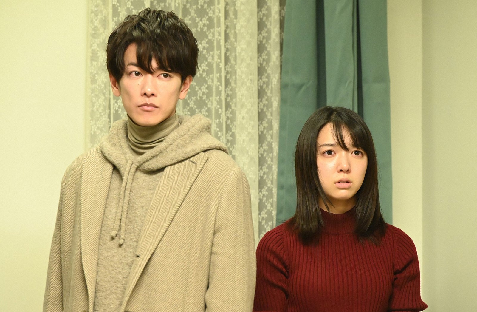 佐藤健、上白石萌音／「恋はつづくよどこまでも」第9話より（C）TBS