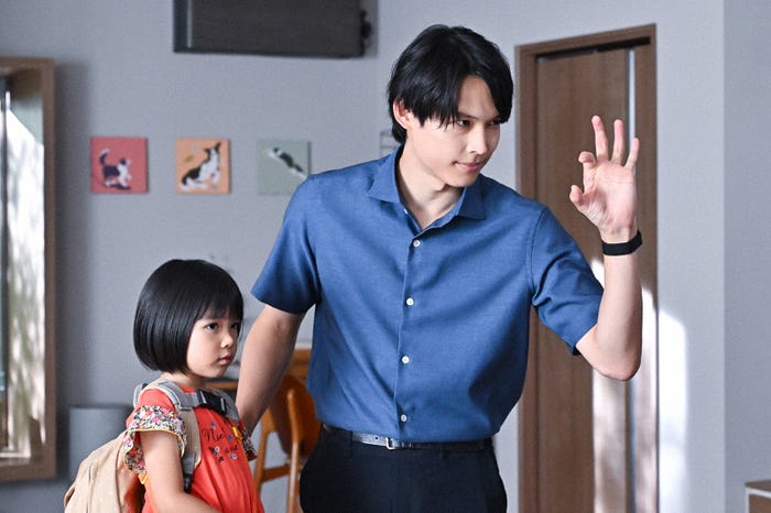 倉田瑛茉、松村北斗「西園寺さんは家事をしない」最終話より(C)TBS