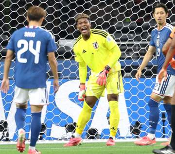 GK鈴木彩艶 神セーブ連発！救った守護神 オランダ相手に勝ち点1自賛「自分のセーブが大きかった」