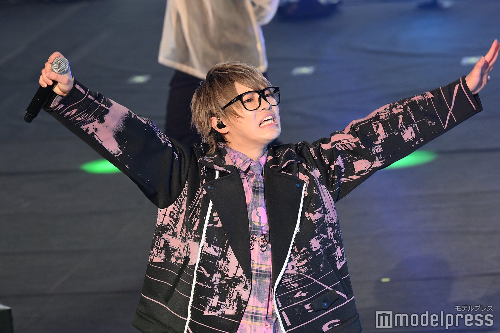 ☆イニ☆（C）モデルプレス