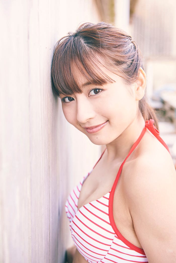 龍夢柔(ロン・モンロウ)1st Photo Book/撮影:小暮和音