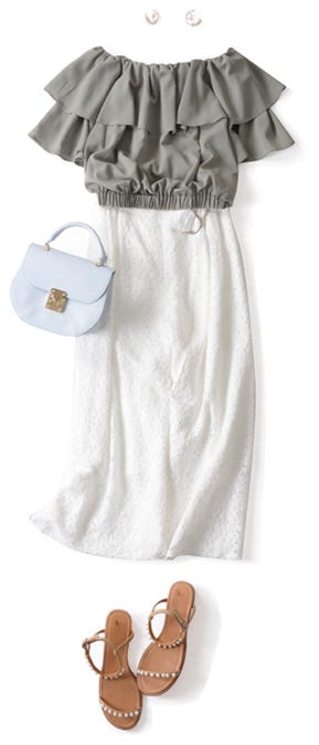 カーキオフショルトップス¥4,900/アンデミュウ(アダストリア) レースワイドパンツ¥25,000/mimi&roger フープピアス¥5,000/TONAL フラップバッグ¥5,900/アンデミュウ(アダストリア) パールフラットサンダル¥22,000/TSURU by Mariko Oikawa(C)TOPLOG