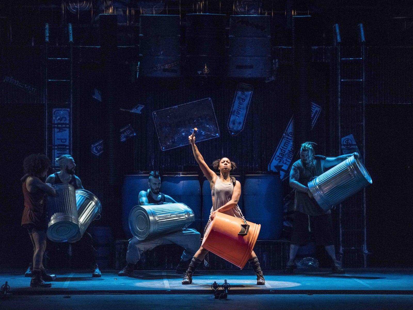 「STOMP ストンプ」（提供写真）