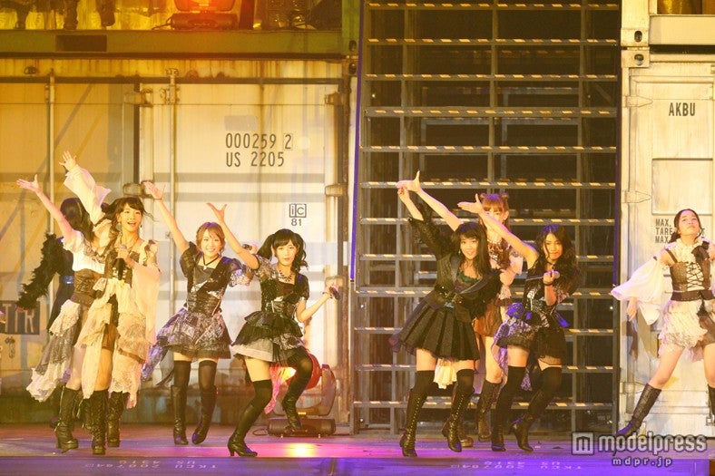 「AKB48 2013真夏のドームツアー～まだまだ、やらなきゃいけないことがある～」大阪公演1日目より（C）AKS