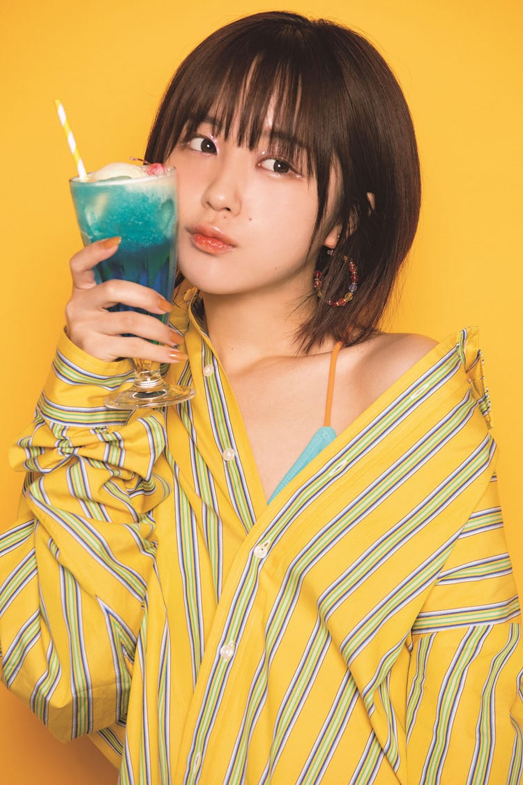 なえなの キュートな水着姿で表紙に Smart 人気連載 ちんかめ 8年ぶり書籍化 モデルプレス なえなの キュートな水着姿で表紙に Smart 人気連載 ちんかめ 8年ぶり書籍化 モデルプレス