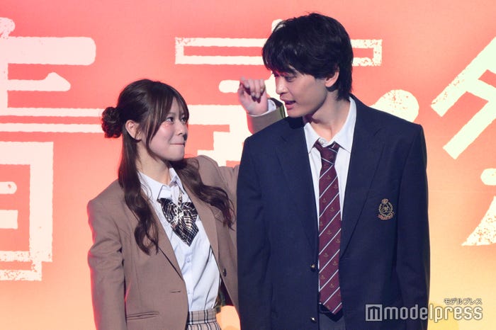 米澤りあ、黒木聖那(C)モデルプレス