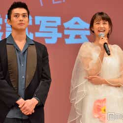 モデルプレス - 山本美月&真剣佑が恋?密着2ショットにスタジオ騒然「本当の彼氏彼女に見える」