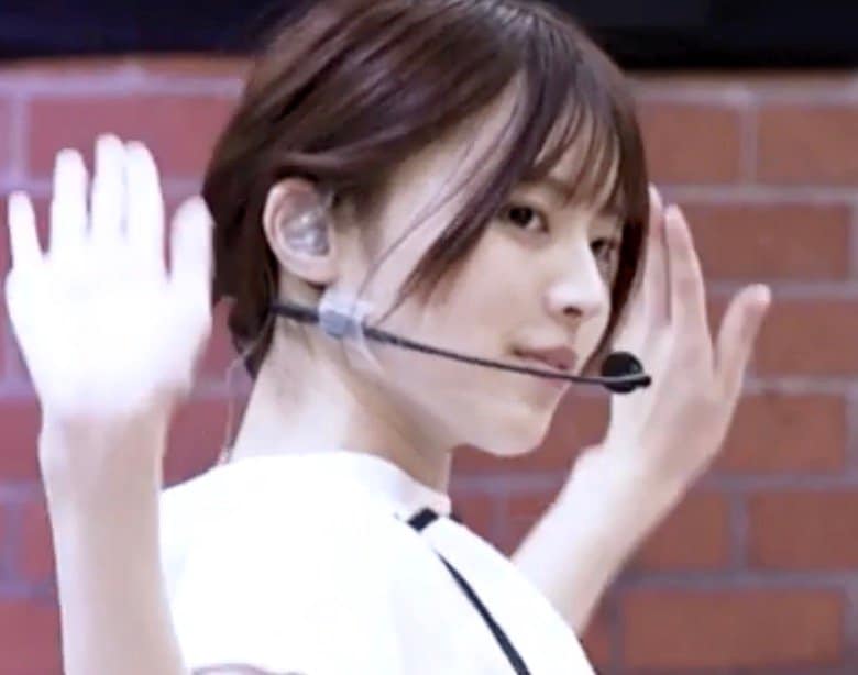 可愛すぎる15歳練習生、脚を180度に開いたダンスの大技に指原莉乃が驚き「すごい！」