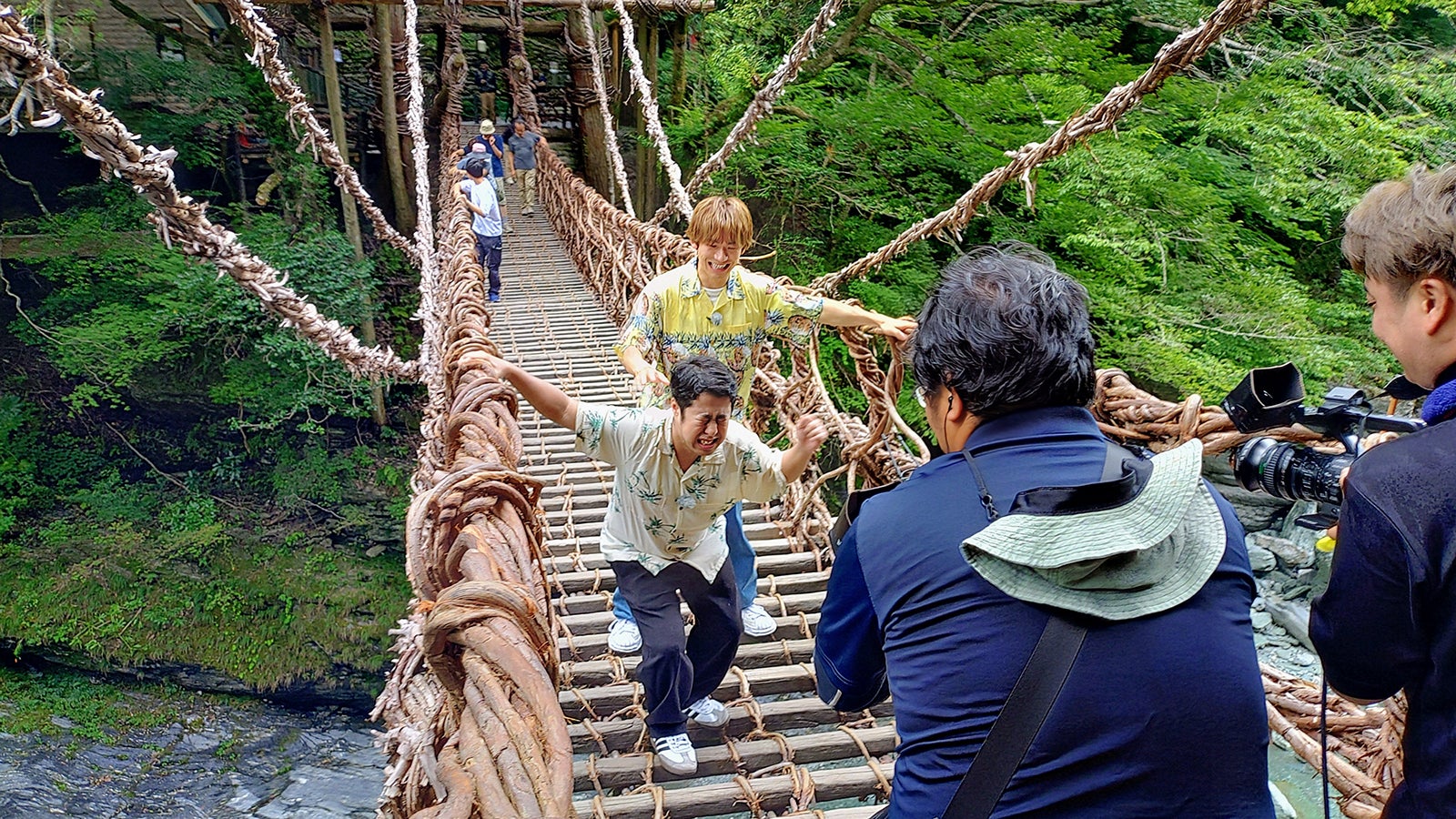 井口浩之、NAOTO（C）高知放送