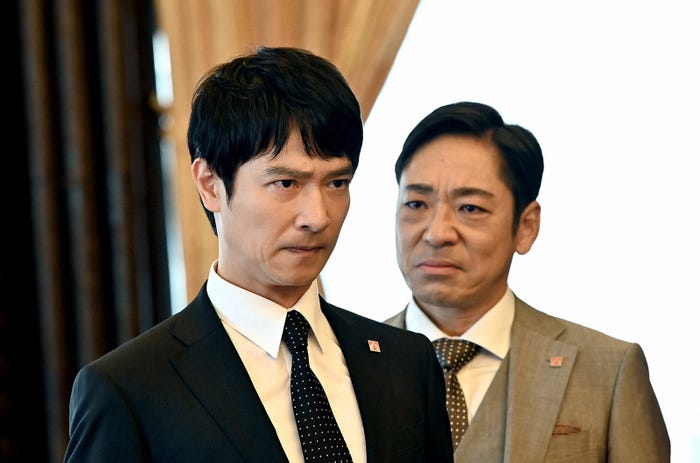 堺雅人、香川照之/「半沢直樹」第7話より(C)TBS