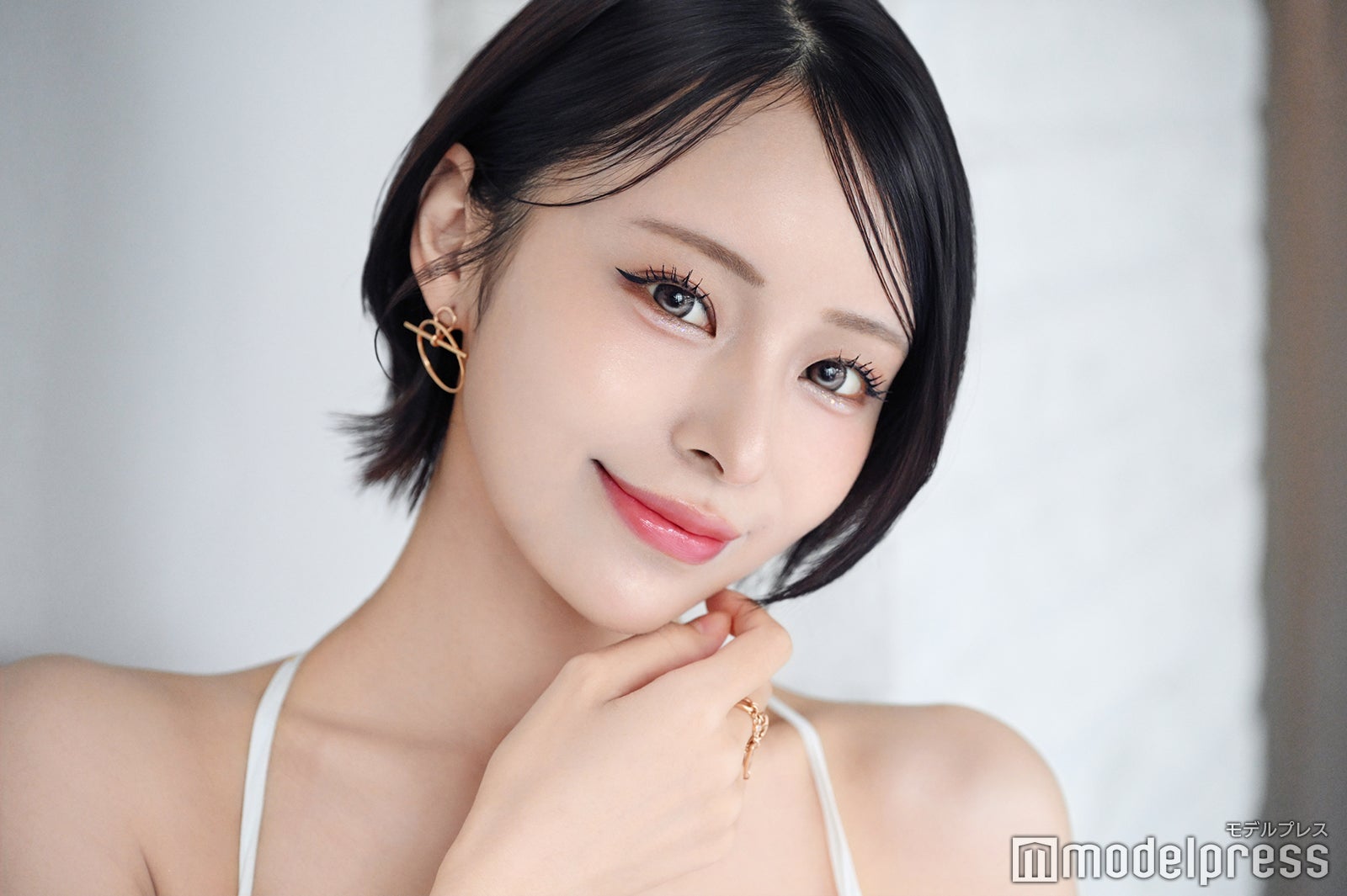 りの（C）モデルプレス