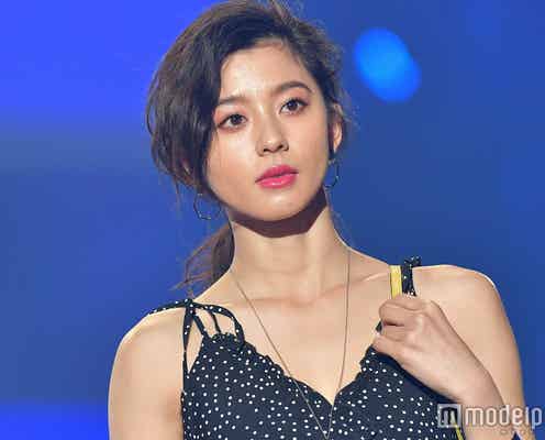 朝比奈彩、デコルテあらわなキャミワンピで夏先取り<神コレ2018S/S>