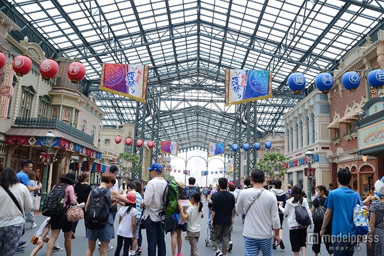 ワールドバザールのデコレーション