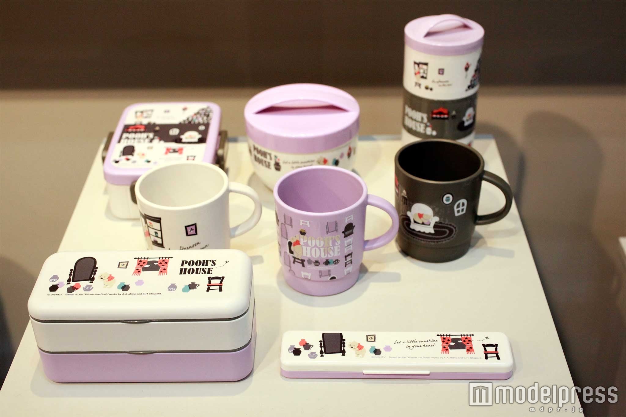 プーさんモチーフのグッズ（C）Disney