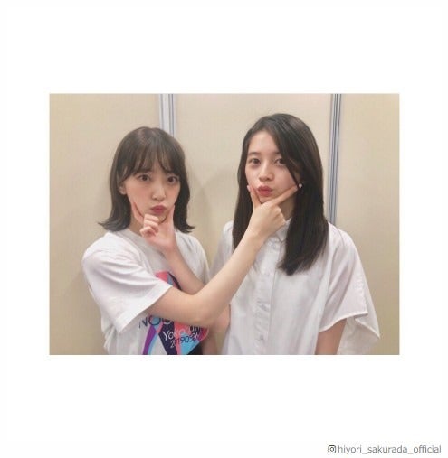 桜田ひより、“姉”堀未央奈と仲良しショット 乃木坂46ライブ参戦