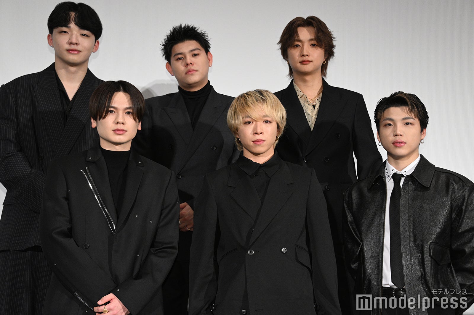 BE:FIRST／（上段左から）RYUHEI（リュウヘイ）、LEO（レオ）、JUNON（ジュノン）（下段左から）SOTA（ソウタ）、MANATO（マナト）、SHUNTO（シュント）（C）モデルプレス