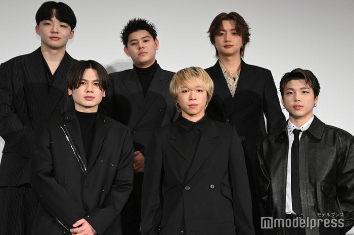 BE:FIRST/(上段左から)RYUHEI(リュウヘイ)、LEO(レオ)、JUNON(ジュノン)(下段左から)SOTA(ソウタ)、MANATO(マナト)、SHUNTO(シュント)(C)モデルプレス