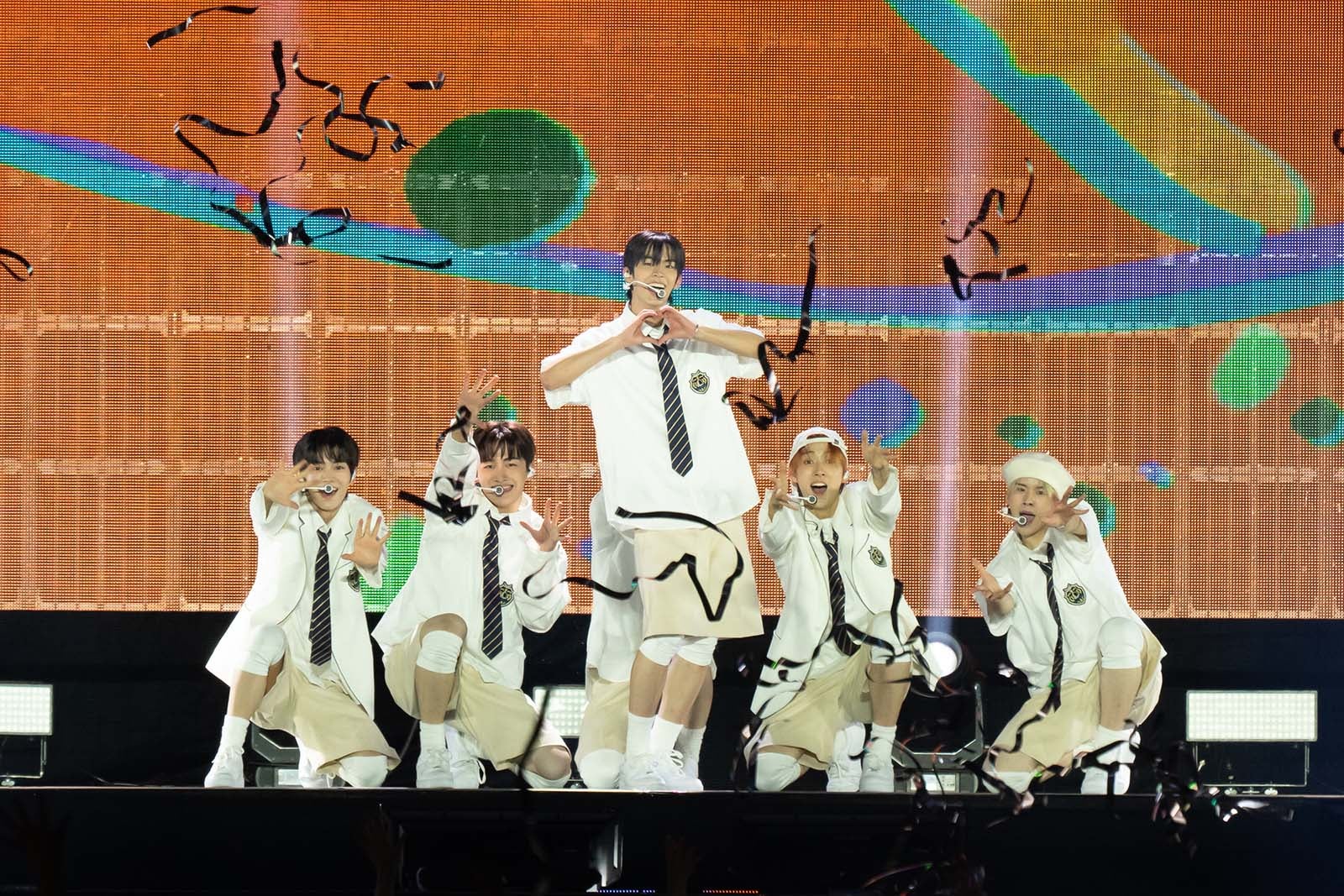 TWS、先輩・SEVENTEENカバーでファン感涙「大事にしまっておいたステージ」【KCON JAPAN 2024／Mカ】