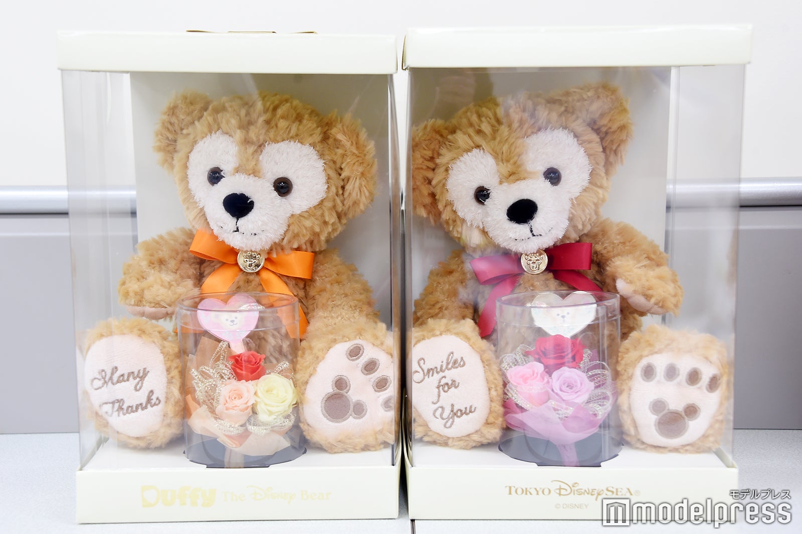 ぬいぐるみ（レッド、オレンジ各¥7,200）（C）モデルプレス（C）Disney