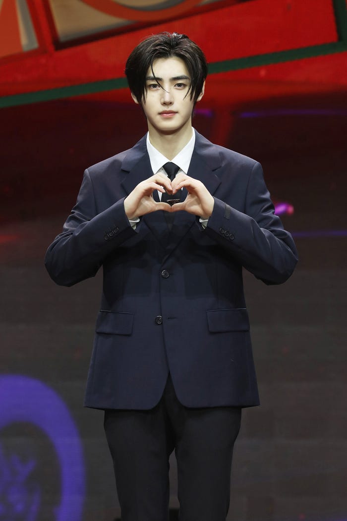 SUNGHOON(ソンフン)(P)&(C)BELIFT LAB Inc.