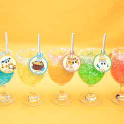 Let’s モルカーパーティー PUIっと乾杯!ドリンク 税込各880円(C)見里朝希JGH・シンエイ動画/モルカーズ